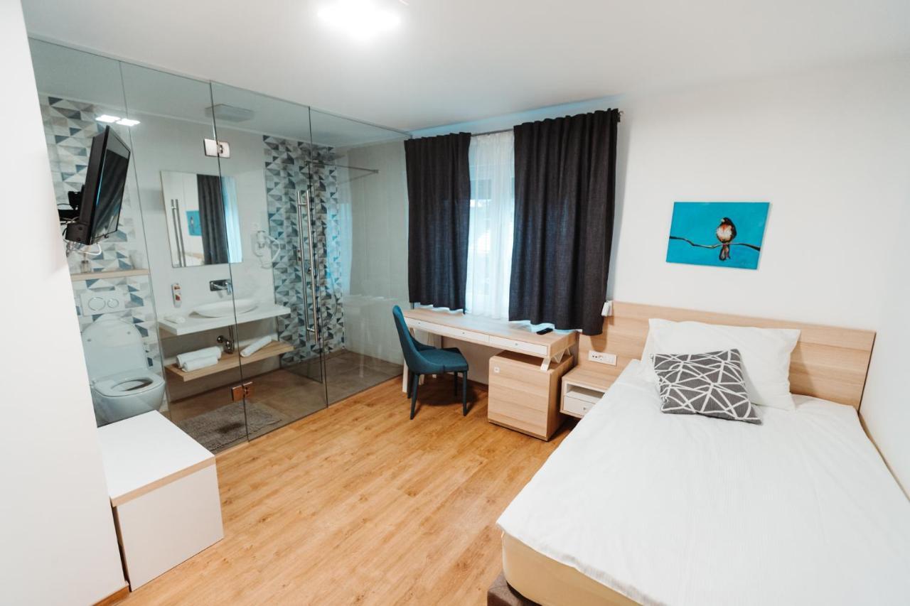 Hotel Gostilna Mueller Črnomelj Zewnętrze zdjęcie