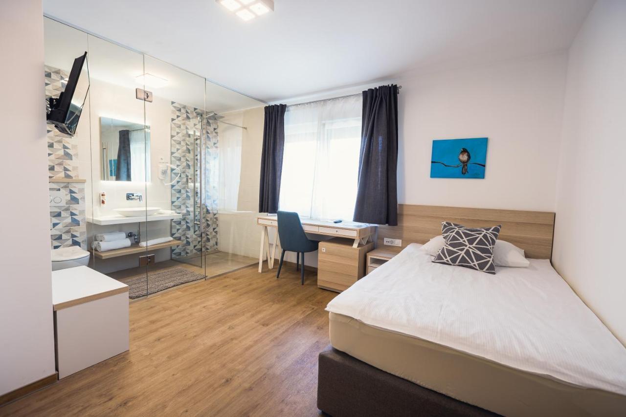 Hotel Gostilna Mueller Črnomelj Zewnętrze zdjęcie