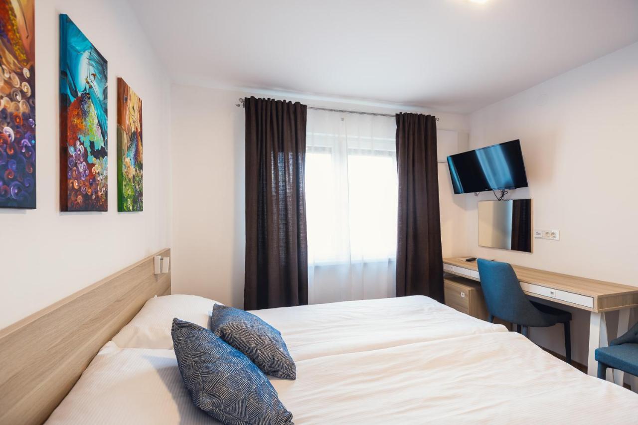 Hotel Gostilna Mueller Črnomelj Zewnętrze zdjęcie