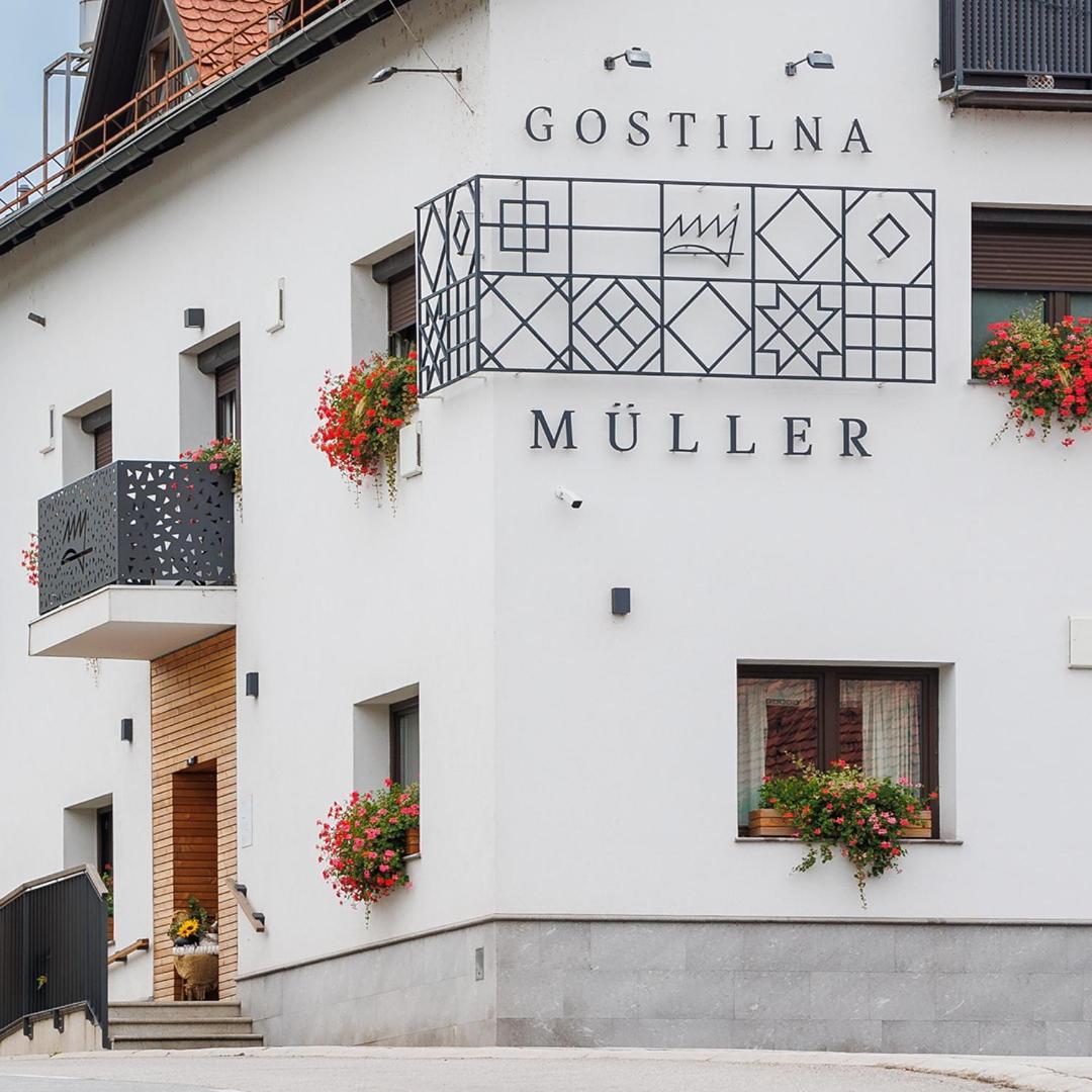 Hotel Gostilna Mueller Črnomelj Zewnętrze zdjęcie