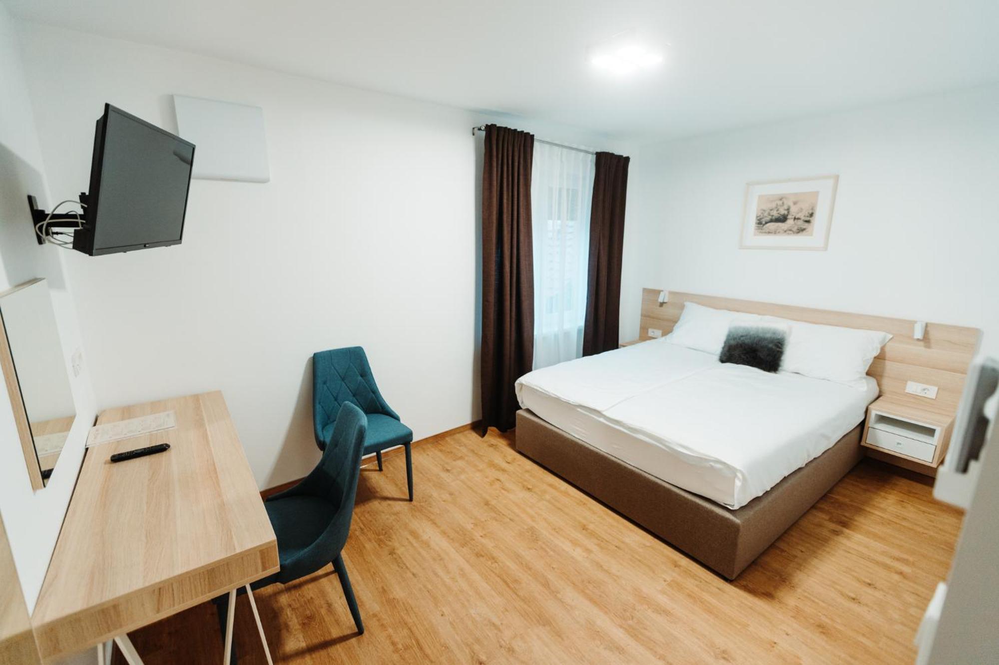 Hotel Gostilna Mueller Črnomelj Zewnętrze zdjęcie